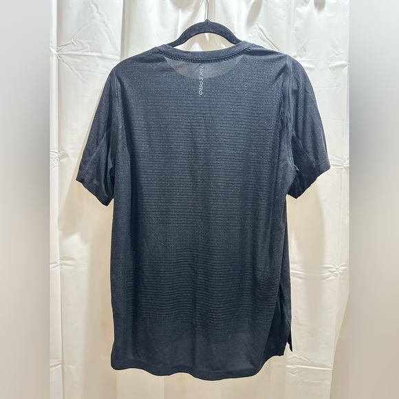 Nike Men's Charcoal Tee - Picture 3 of 4